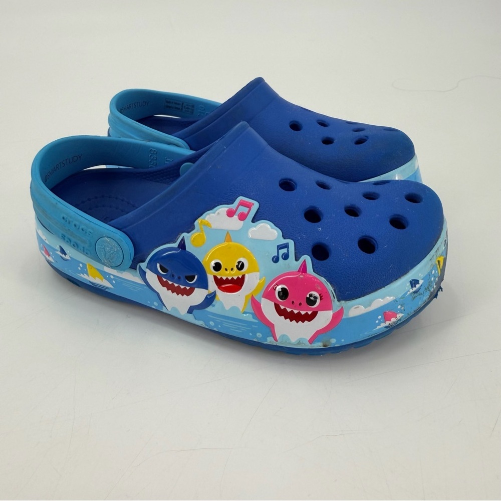 Crocs Baby Shark Blue Slip On Water Shoes Toddler 10 FLAWS